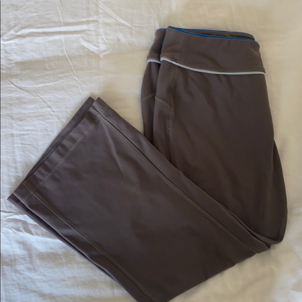 Nike Fit Dry Large cropped flared